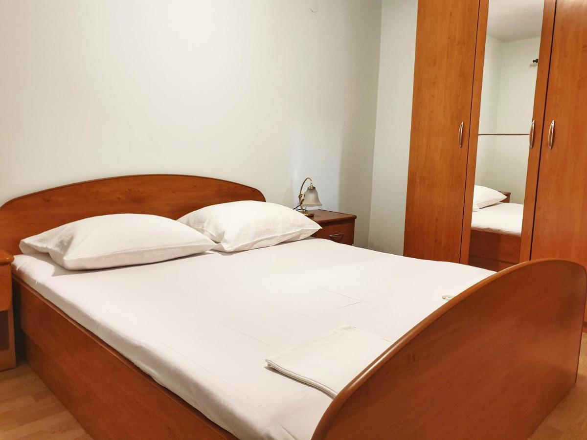 Betanovalja Apartment Luaran gambar