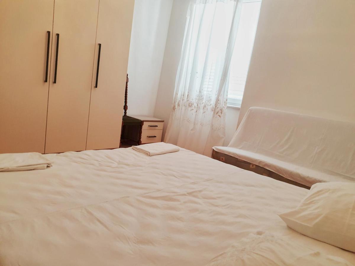 Betanovalja Apartment Luaran gambar