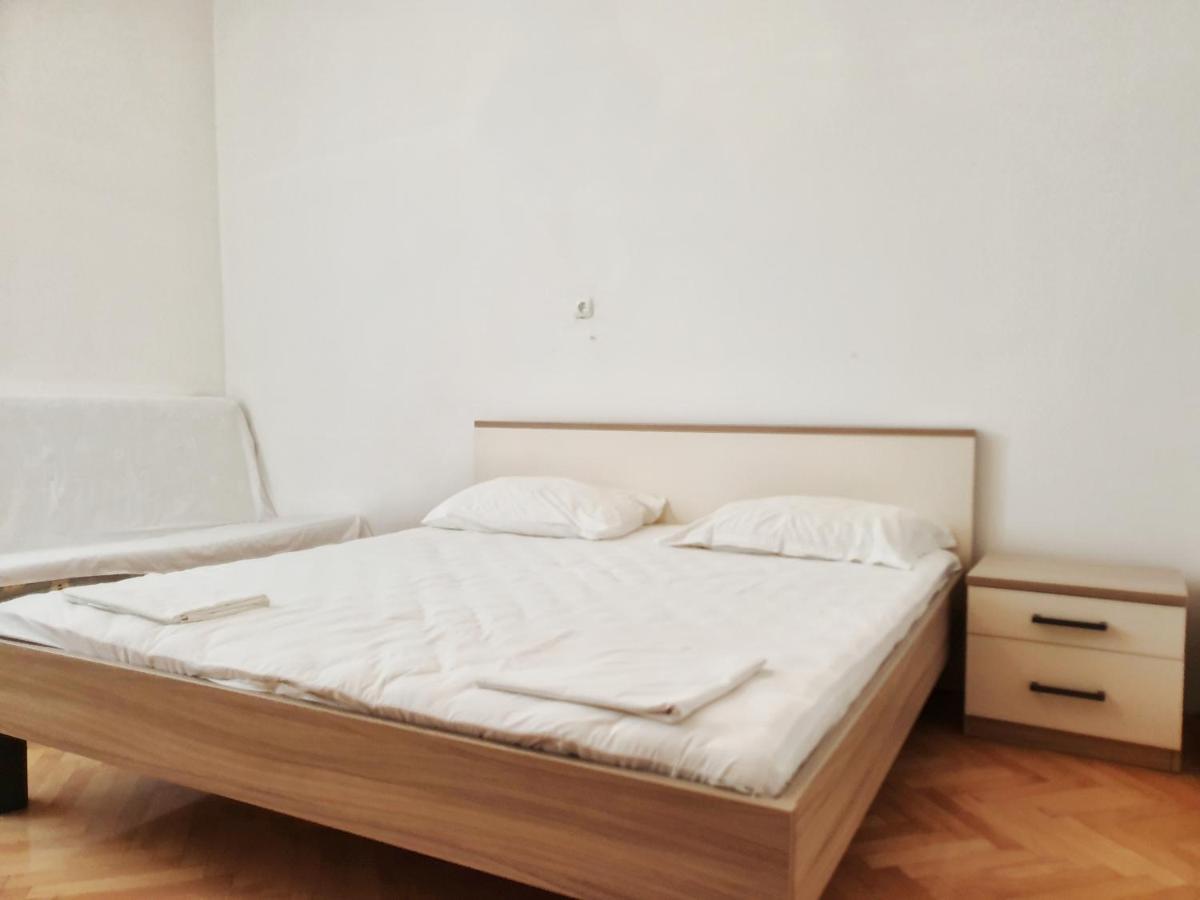 Betanovalja Apartment Luaran gambar