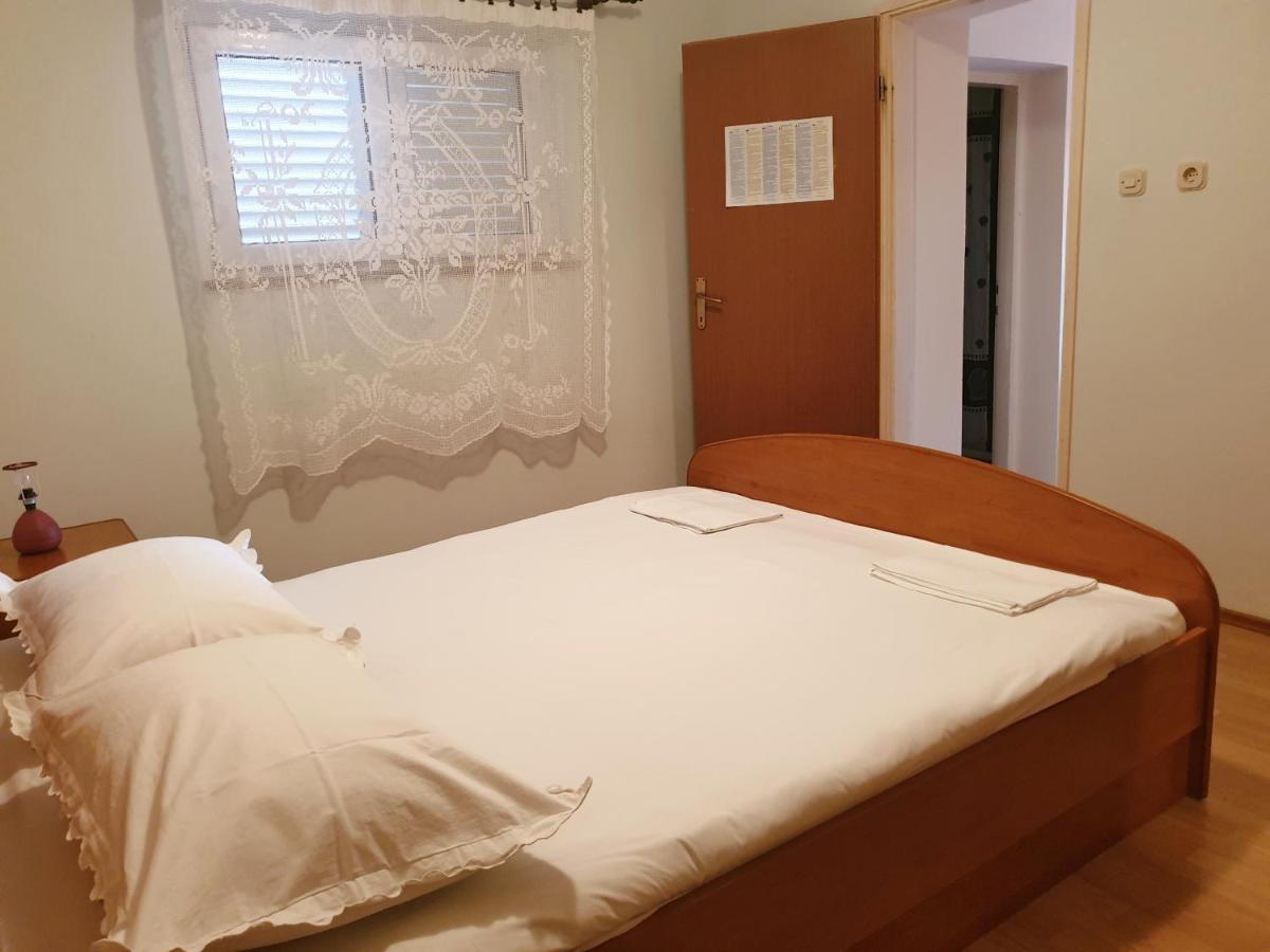 Betanovalja Apartment Luaran gambar