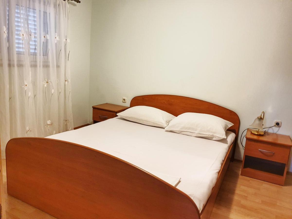 Betanovalja Apartment Luaran gambar