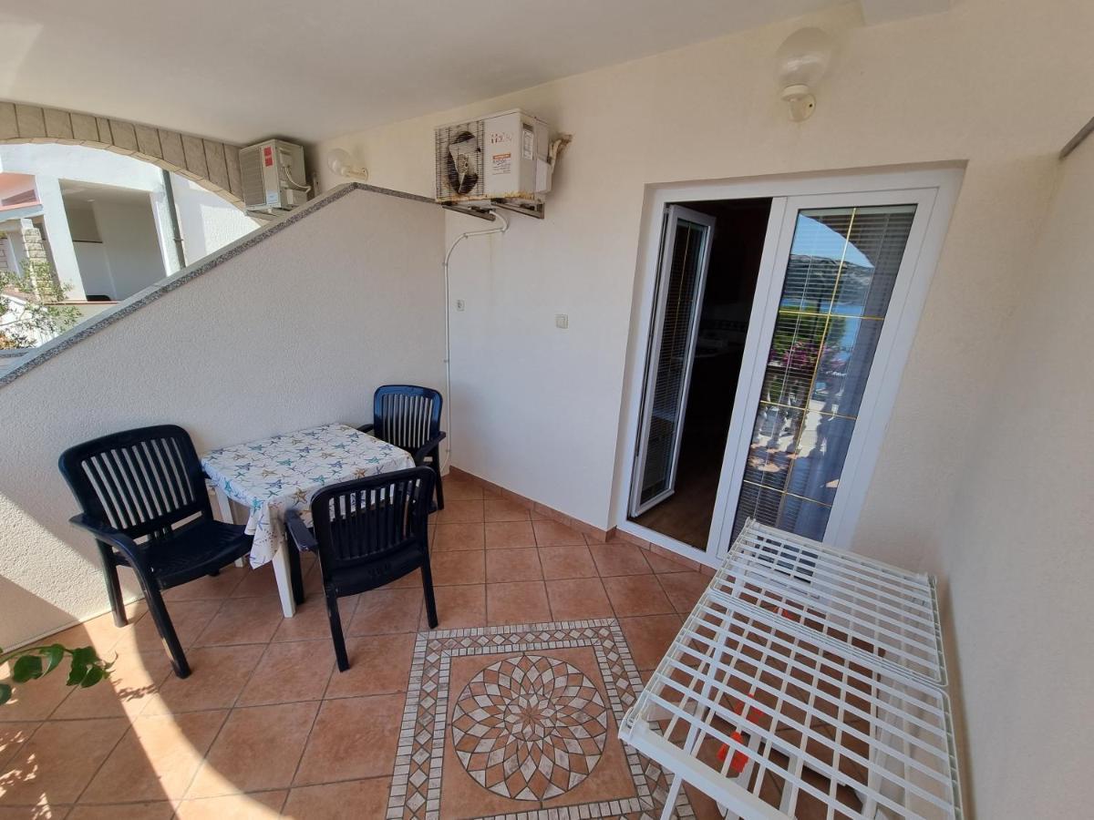 Betanovalja Apartment Luaran gambar