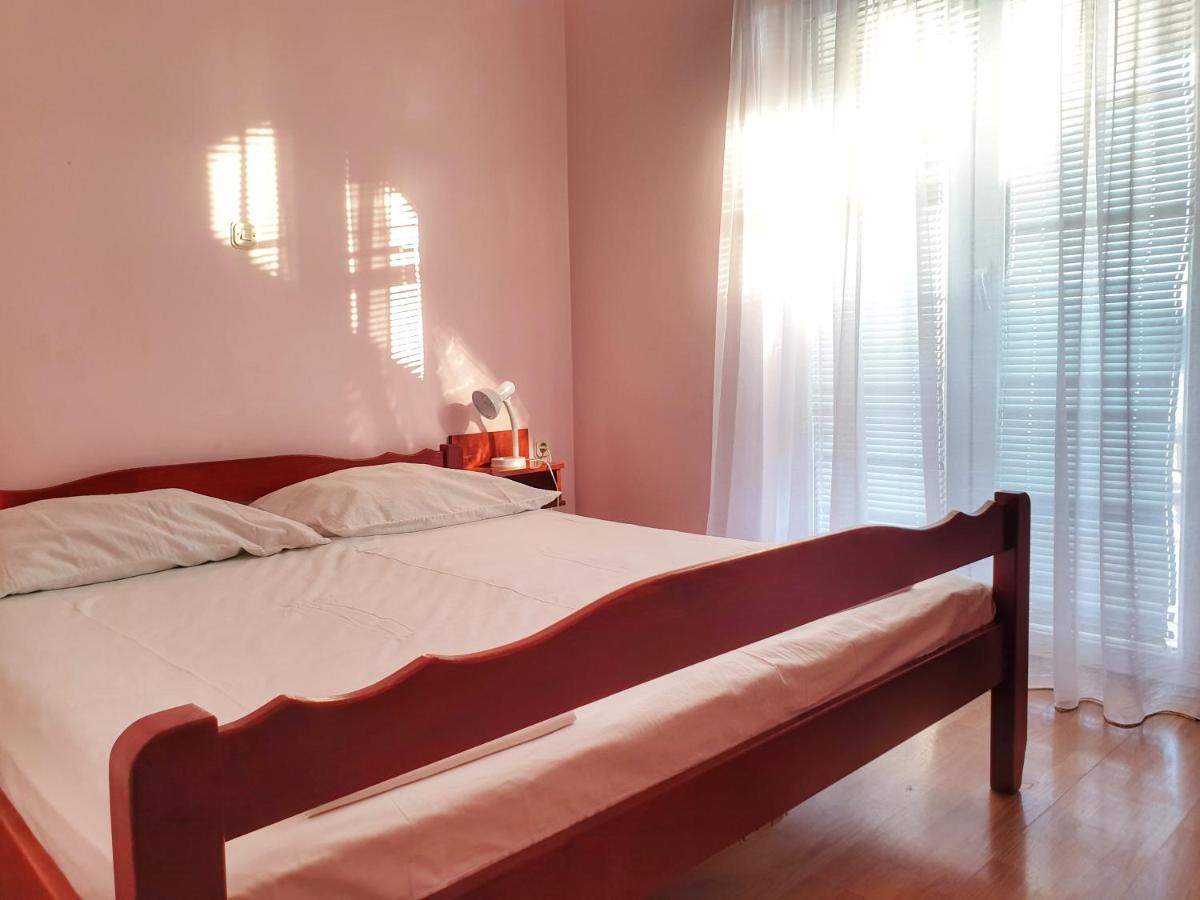 Betanovalja Apartment Luaran gambar